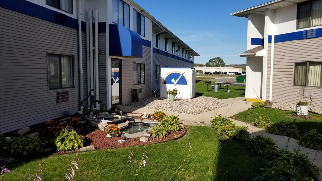 America'S Best Value Inn La Crosse Esterno foto